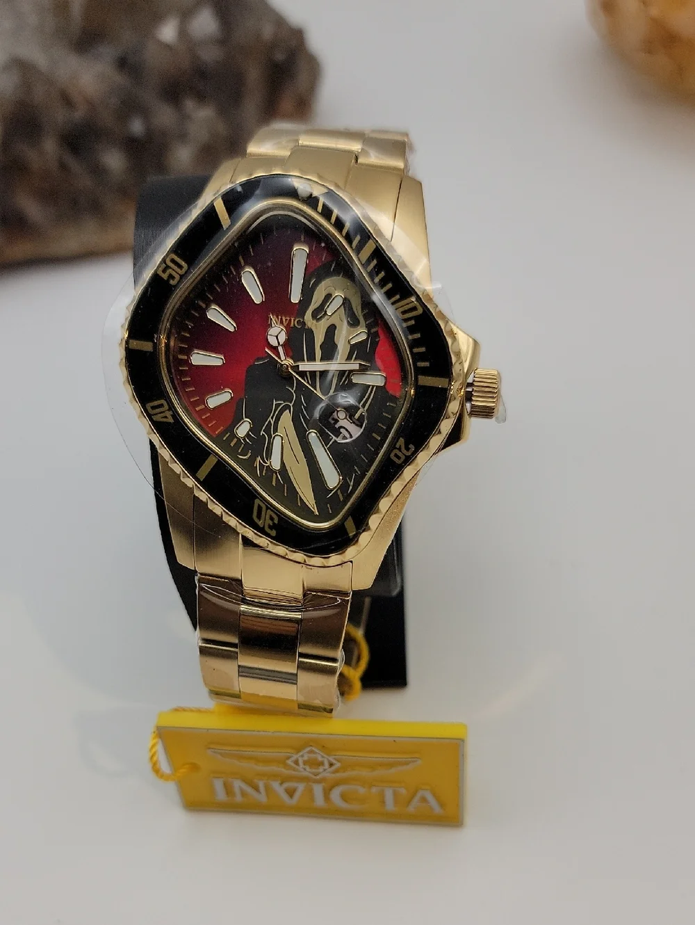NWT Invicta Gold Black 50546 Artist SURREAL Quartz Watch 40mm Red Gradient Dial